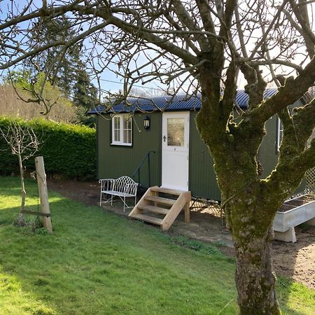 Green Valley, Cotswold Stay With Hamper Cheltenham Extérieur photo