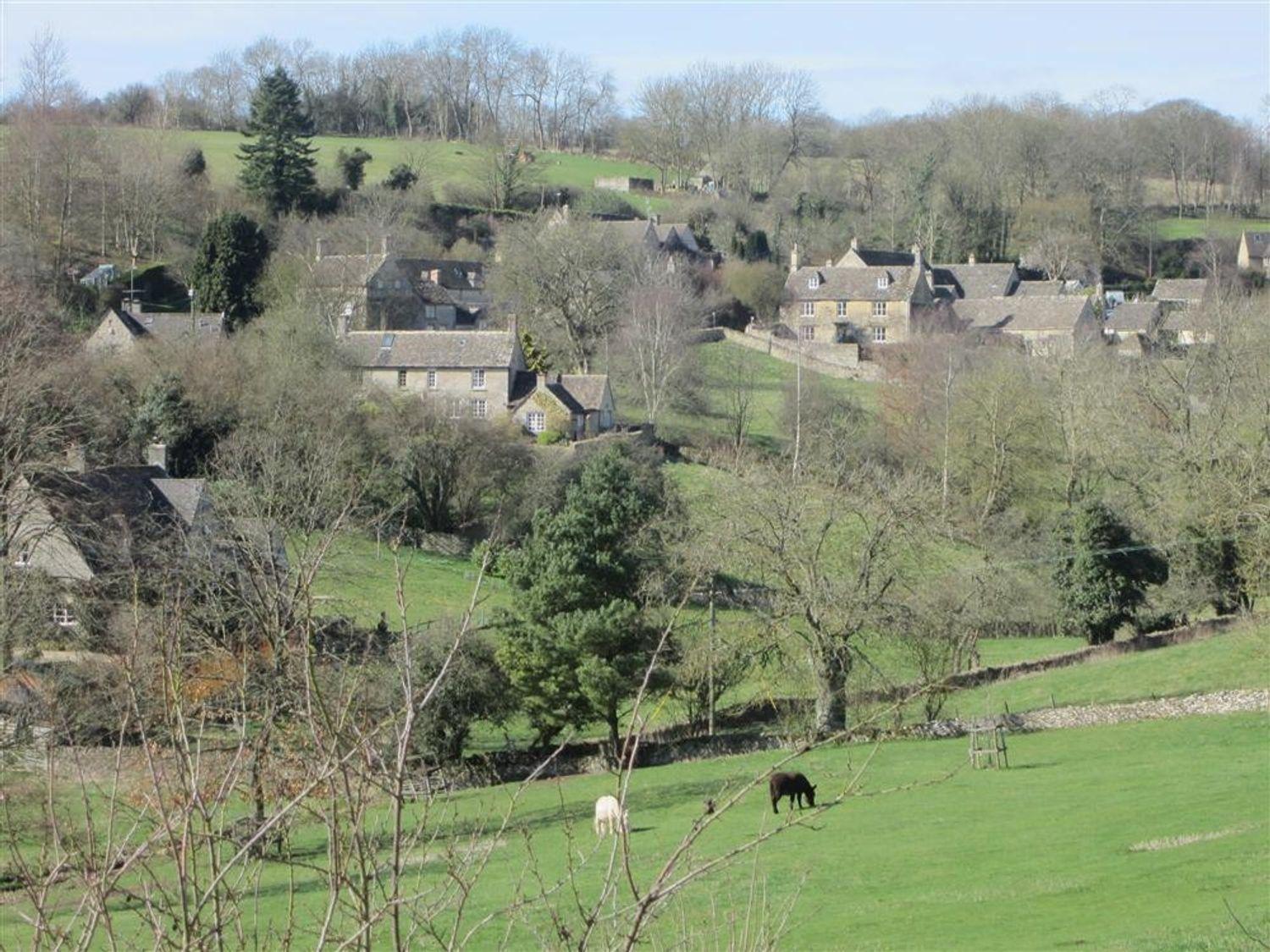 Green Valley, Cotswold Stay With Hamper Cheltenham Extérieur photo