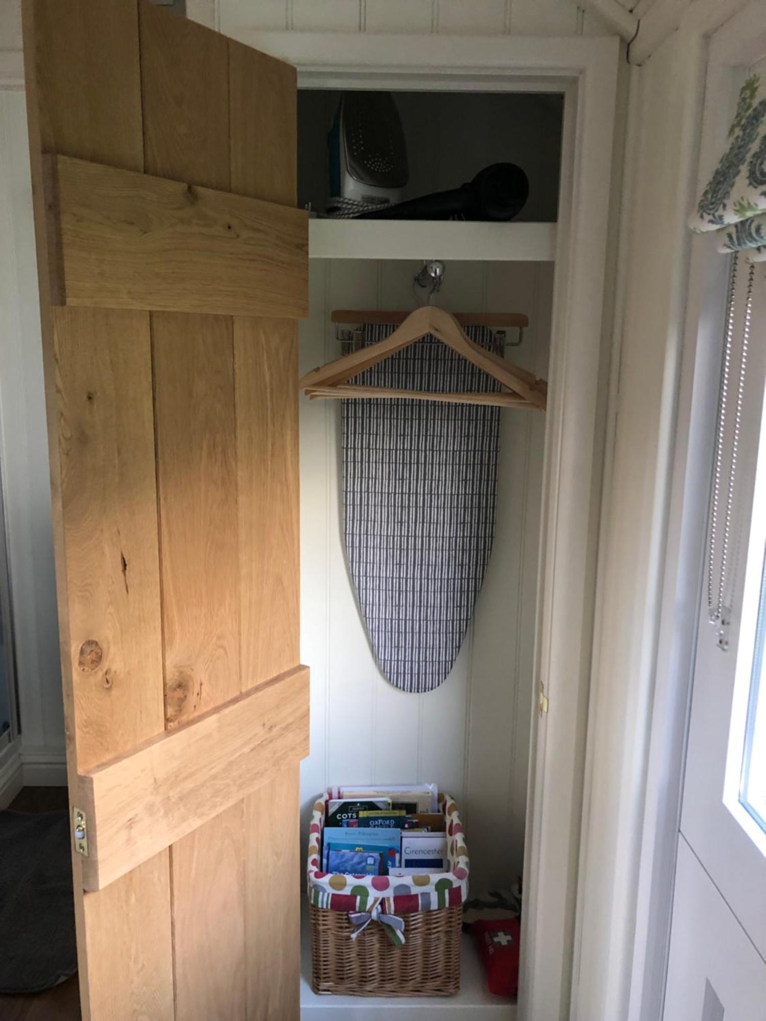 Green Valley, Cotswold Stay With Hamper Cheltenham Extérieur photo